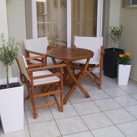 Artemis Rooms Two Steps By The Sea Platanés Екстериор снимка
