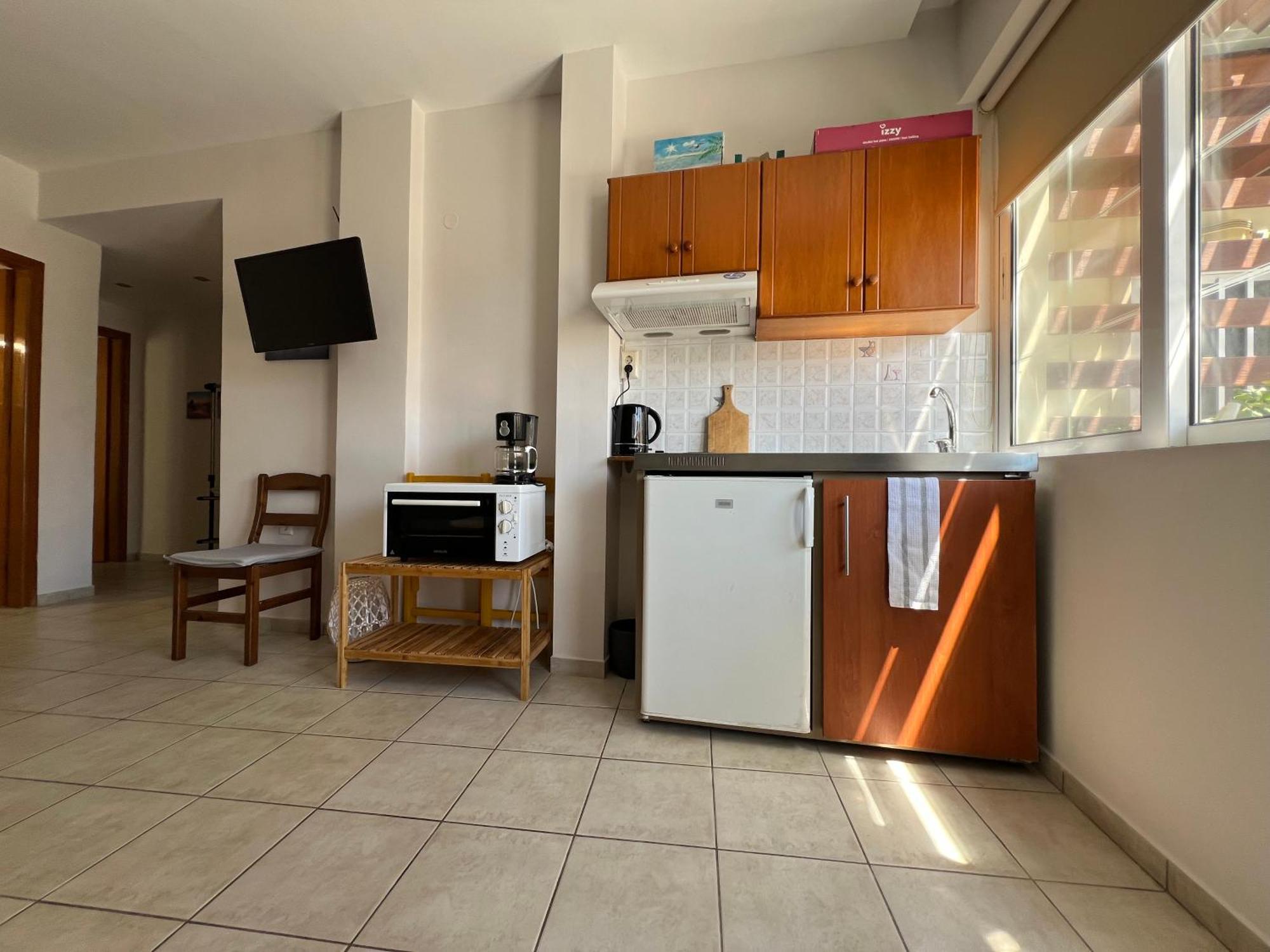 Artemis Rooms Two Steps By The Sea Platanés Екстериор снимка