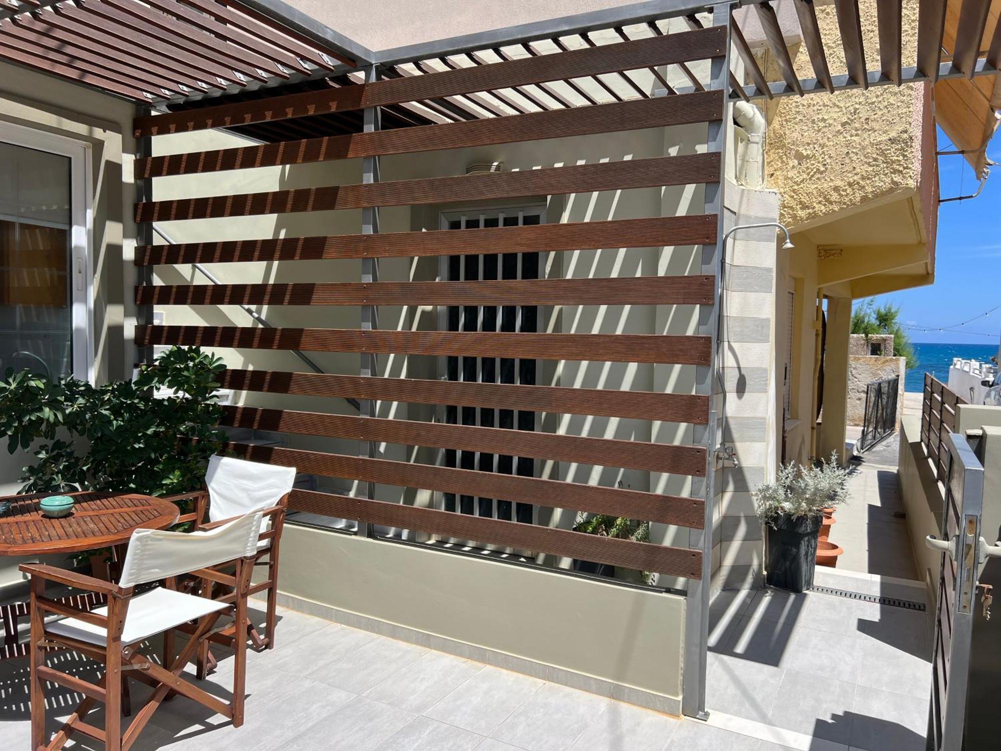 Artemis Rooms Two Steps By The Sea Platanés Екстериор снимка